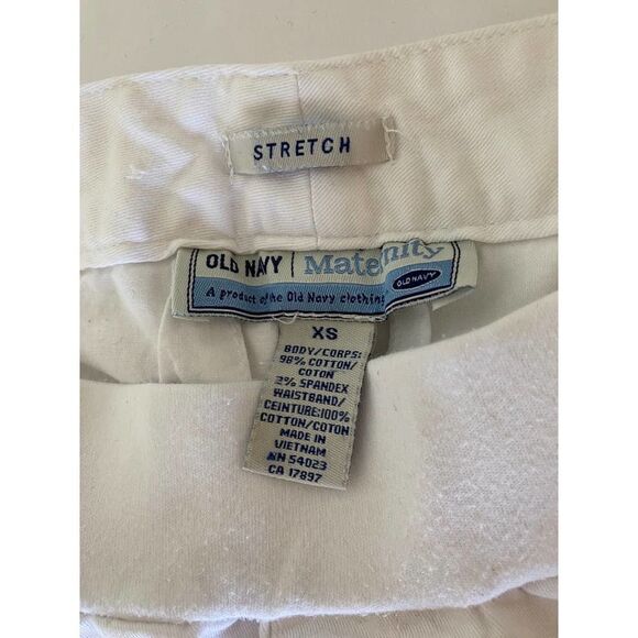 Old Navy Maternity Pants Capri Cropped White Sailor Button Detailing - Size XS - Picture 10 of 11
